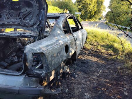 Niewyjaśnione okoliczności pożaru samochodu na Zboiskach