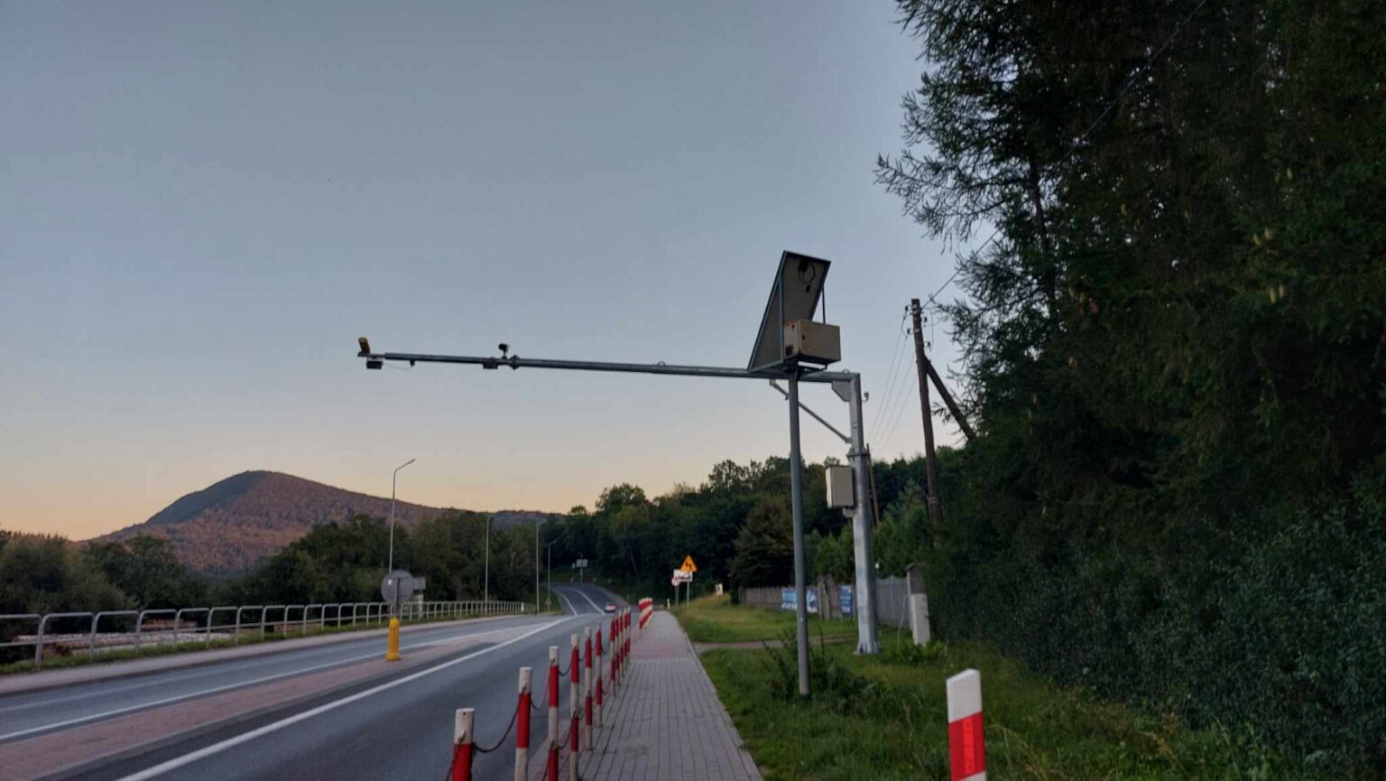 Nowy fotoradar odcinkowy w Dukli już działa!