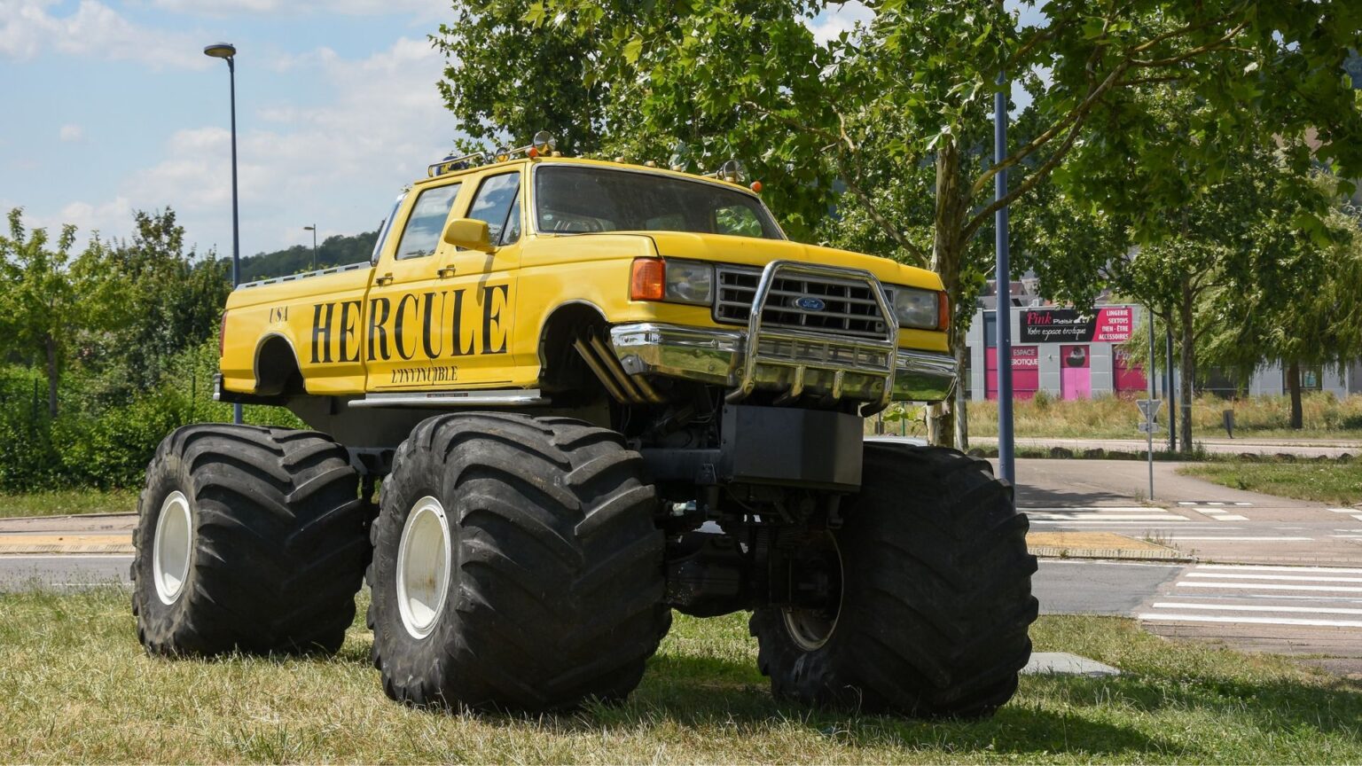 Monster truck w Dukli