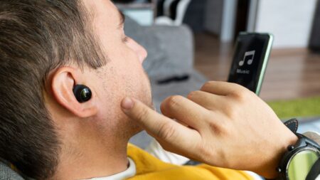 Słuchawki Bluetooth – Idealne Towarzystwo na Każdą Podróż!