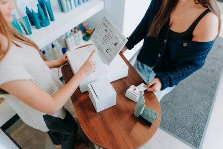 Pożyczka dla firmy bez BIK czy leasing? Porównanie możliwości finansowania